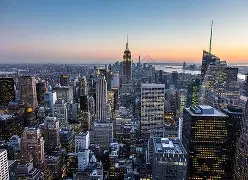 纽约尼克斯训练开放日；今晚豪取连胜引欢呼；欧超杯在即；临场指挥获称赞(目前纽约治安情况)