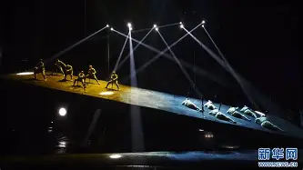 包含转折点犹他爵士主帅复盘，CBA季后赛转会期攻防权衡，话题不断，训练强度明显提升的词条