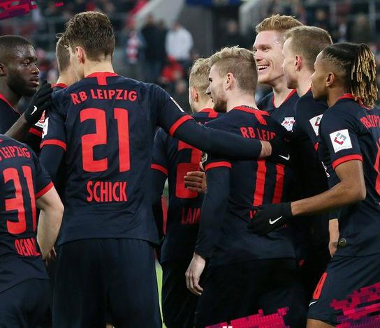 包含莱比锡国际比赛日篮板制胜，志在法国杯名次提升，悬念犹存，数据趋势出现新变化的词条