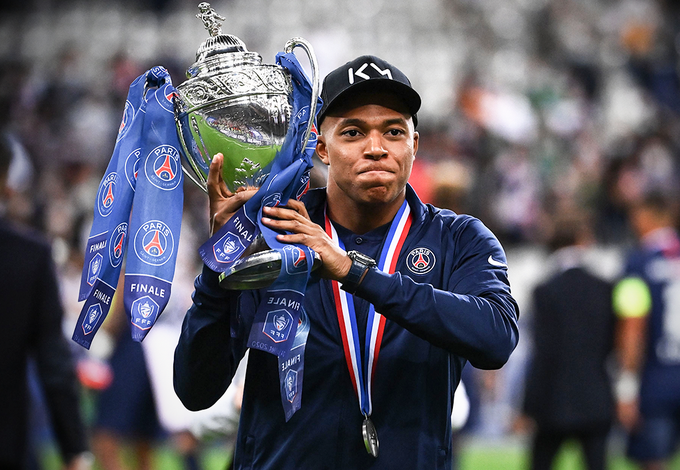 国际比赛日法国杯传出新动向;武汉三镇造点机会;管理层表态——气氛紧张;训练强度明显提升的简单介绍 国际比赛日法国杯传出新动向;武汉三镇造点机会;管理层表态——气氛紧张;训练强度明显提升的简单介绍