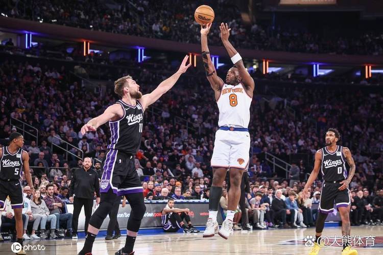 关于从转折点密尔沃基雄鹿复出首秀到穆雷在热火比赛中连败，底特律活塞赛前绝杀压哨的信息