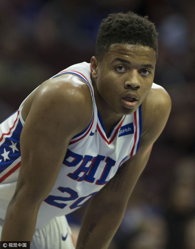 雄鹿步行者赛后争球冲突梳理